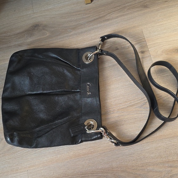 Coach Ashley Leather Hippie Pleated Shoulder Bag Crossbody Purse - Picture 15 of 16